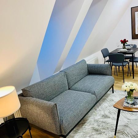 Hotel, Apartament Pod Zlotym Lwem W Samym Centrum Miasta Z Darmowym Parkingiem VII Klodzko Bagian luar foto