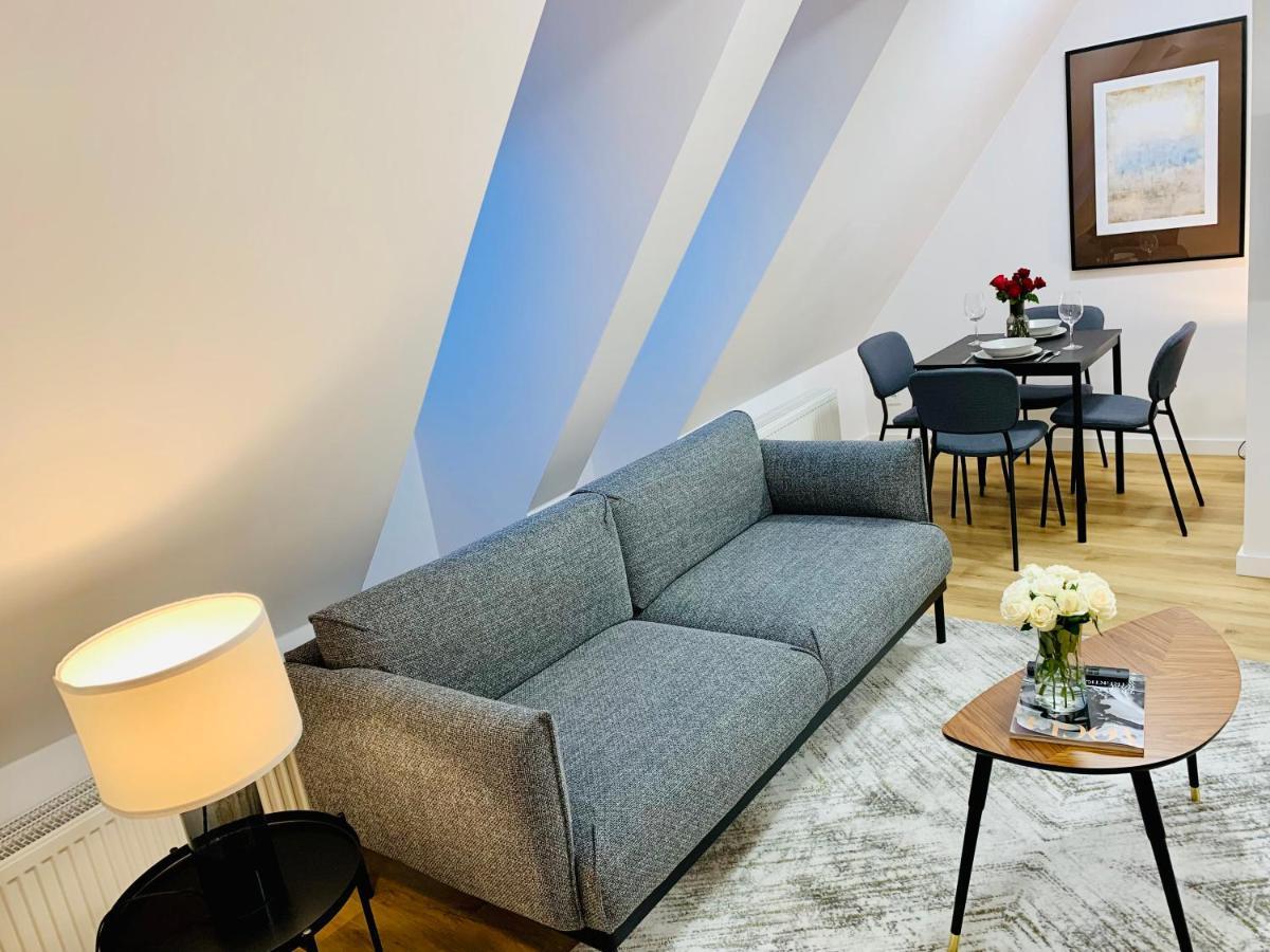Hotel, Apartament Pod Zlotym Lwem W Samym Centrum Miasta Z Darmowym Parkingiem VII Klodzko Bagian luar foto
