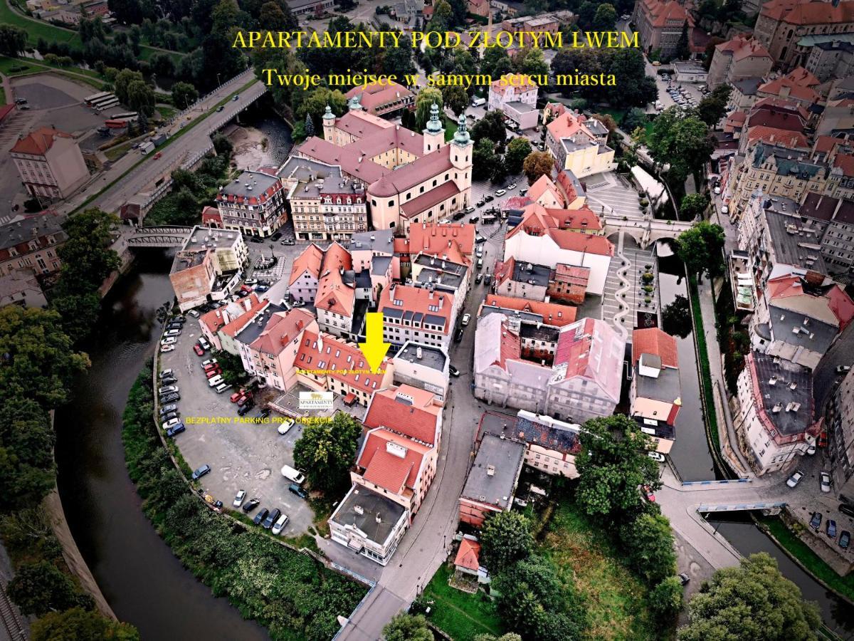 Hotel, Apartament Pod Zlotym Lwem W Samym Centrum Miasta Z Darmowym Parkingiem VII Klodzko Bagian luar foto